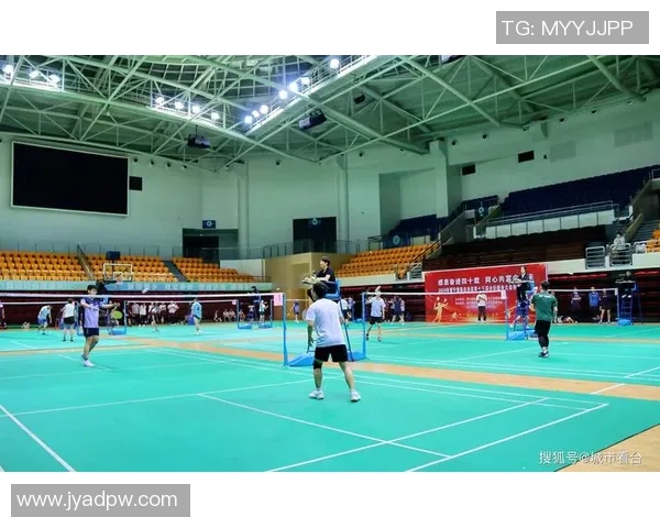 周强独家分享羽毛球技巧与心得助你提升球技的秘诀与经验